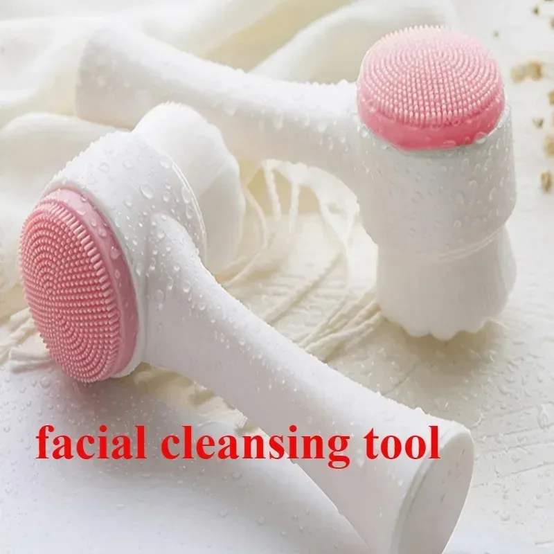 Cleaning Different Brush Head Materials: Silicone vs. Bristles