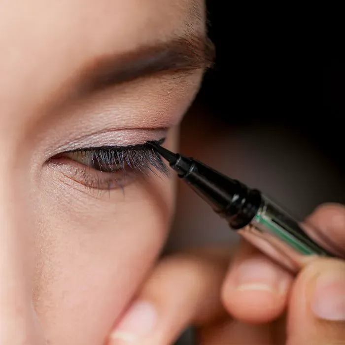 How can I stop eyeliner from smudging?