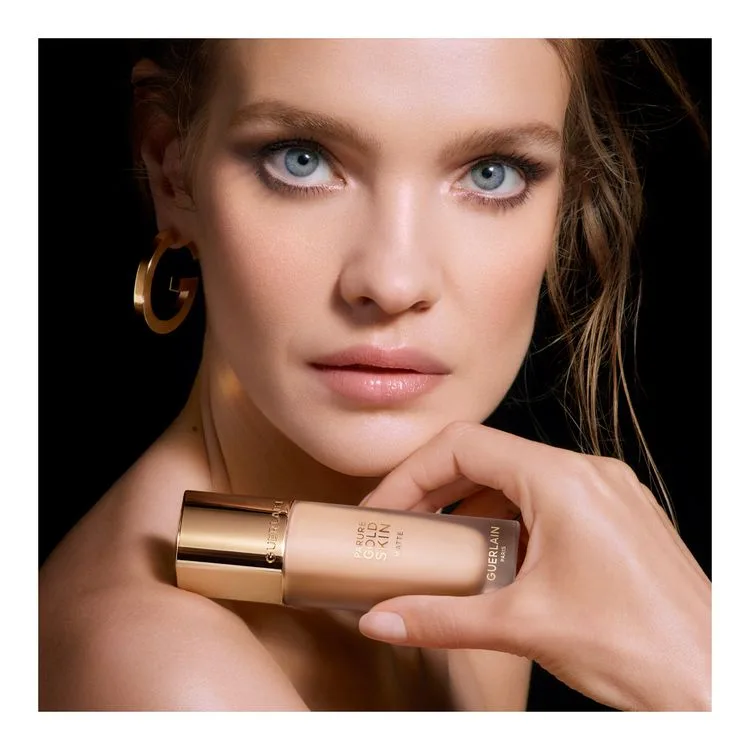 How do I choose foundation for oily skin?