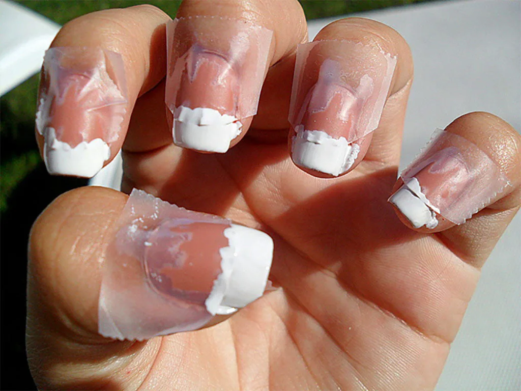 Signs of Lifting, Chipping, or Wear